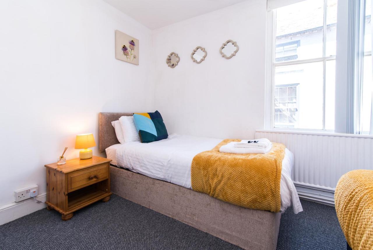 Characterful 2 Bed Apartment - Spacious & Comfy Castle Donington Exterior foto