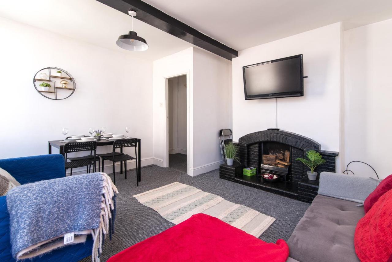 Characterful 2 Bed Apartment - Spacious & Comfy Castle Donington Exterior foto